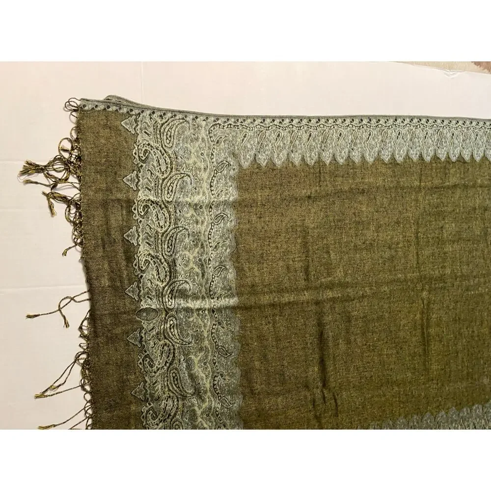 Women's Green Scarf 70 X 27‎